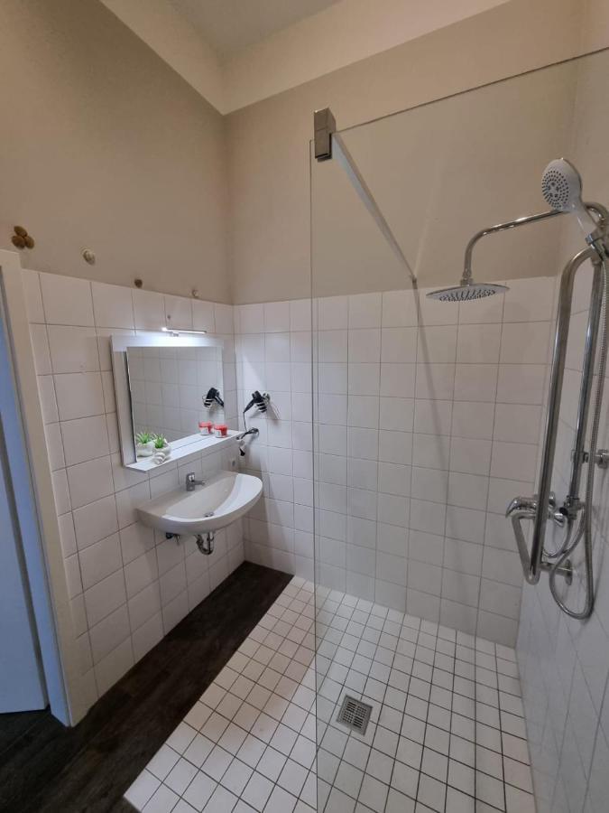 Zum Falschen Fuenfziger Quedlinburg Bagian luar foto
